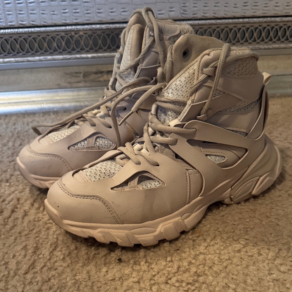 Fashion Nova Beige High-Top Sneakers